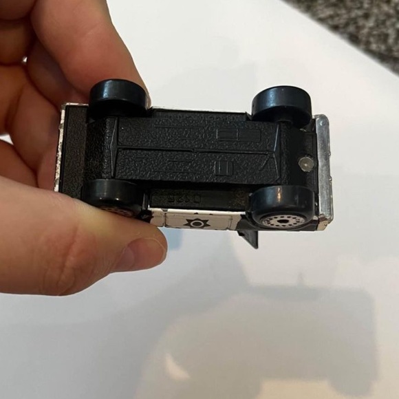 Diecast police truck - Picture 5 of 8